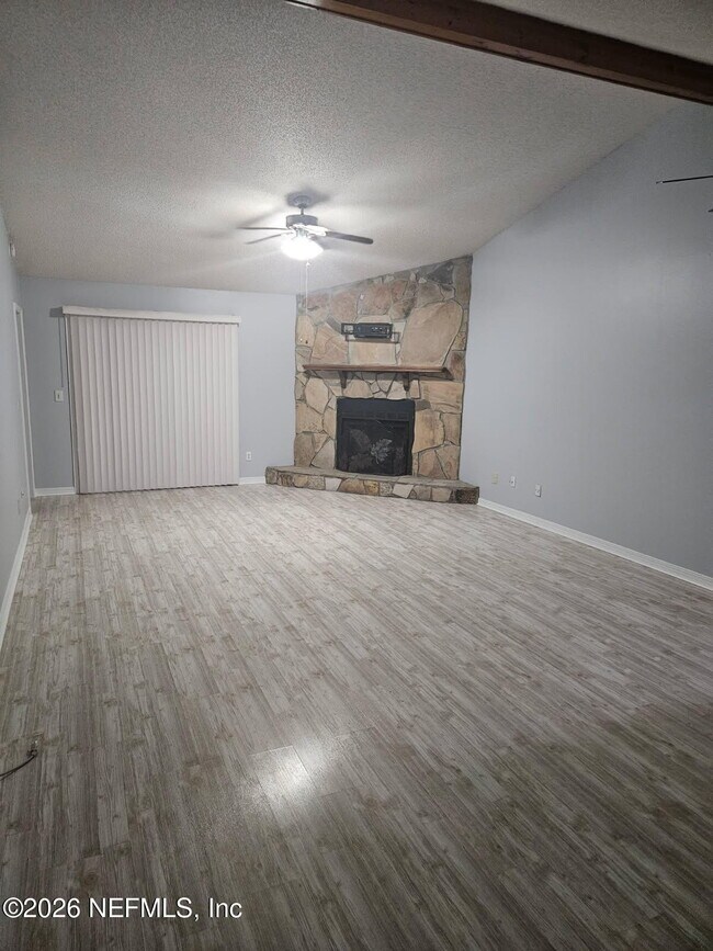 Building Photo - 11291 Derringer Cir N