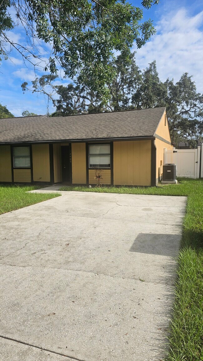 Primary Photo - 12405 Shearwater Dr