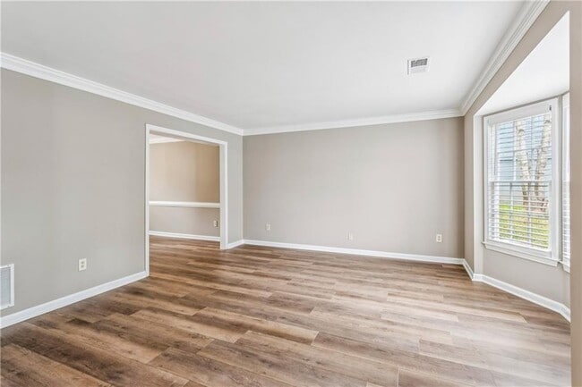 Building Photo - 52 Bridle Ln