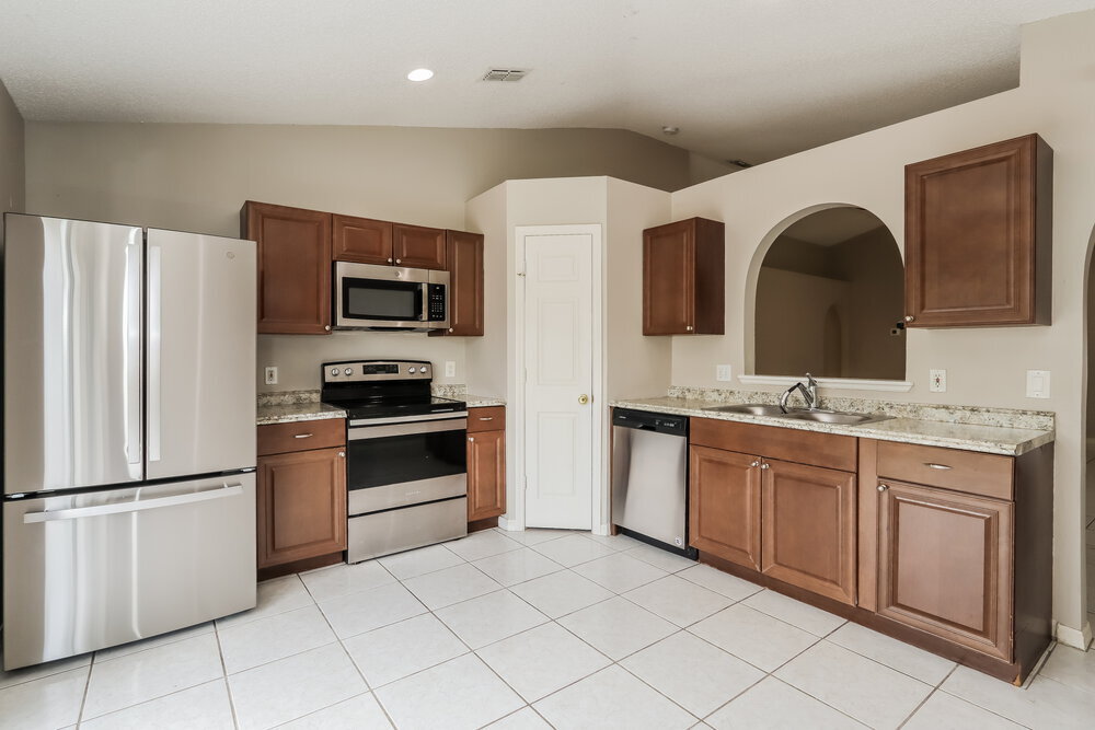 Building Photo - 30539 Birdhouse Dr
