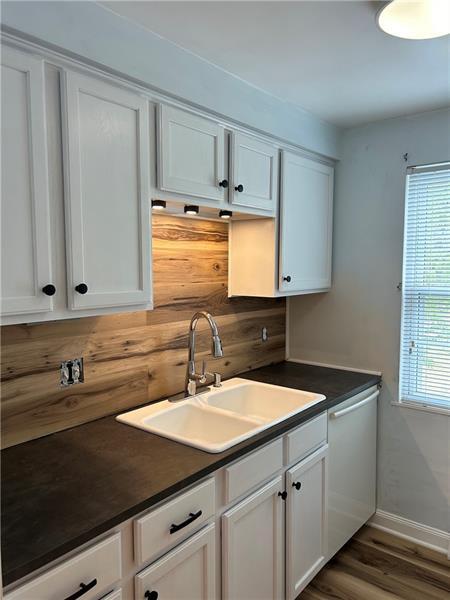 Building Photo - 5046 Harvest Ln