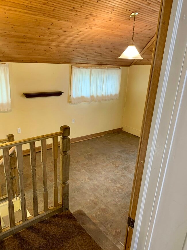 Building Photo - 43 Southbound Gratiot Ave