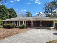 Building Photo - Charming 4 Bedroom Home in Brookhaven!