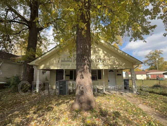 Building Photo - 1528 E Gimber St