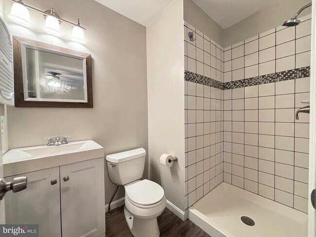 Building Photo - 13669 Barren Springs Ct