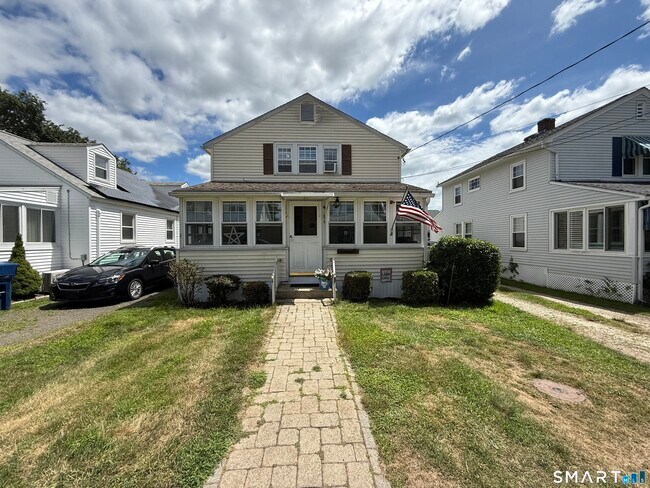 Building Photo - 16 Springfield Rd