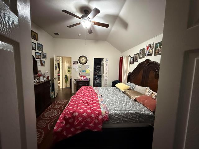 Building Photo - 1619 Mineral Springs Dr