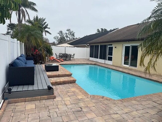 Building Photo - 3 Bed/2 Bath Clearwater Home with Pool: Av...