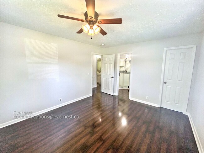 Building Photo - 403 Nokes Ct