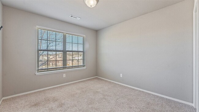 Building Photo - 4600 W Colfax Loop