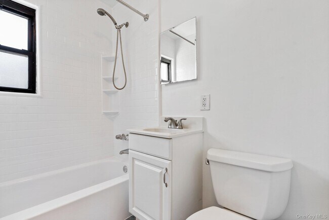 Building Photo - 65 W Broadway