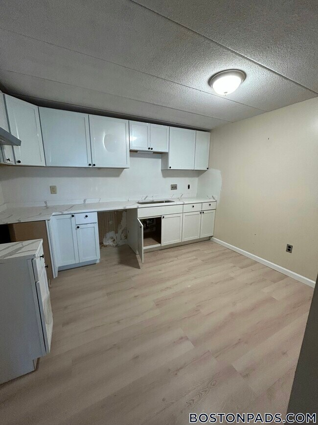 Building Photo - 30 Normandy Ave