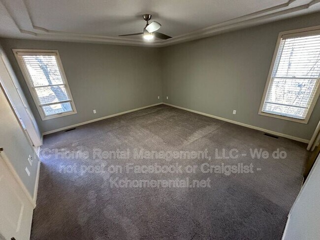 Building Photo - 9802 NW 72nd Terrace