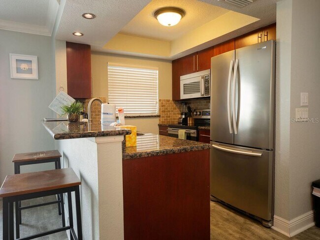 Building Photo - 185 Brightwater Dr