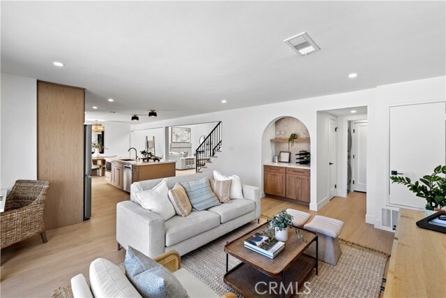 Building Photo - 27351 Vista Azul