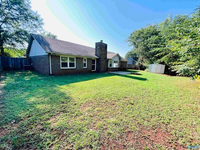 Building Photo - 116 Bibb Dr