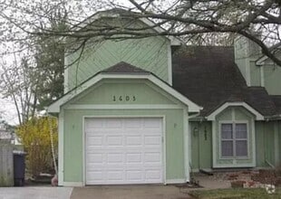 Building Photo - Charming 3 Bed / 2 Bath Home with Fenced Y...