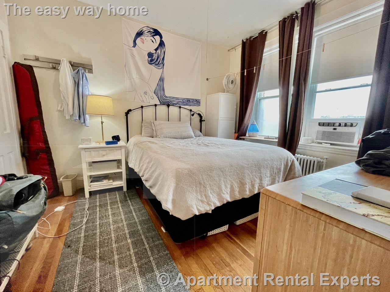 Building Photo - 73 Martin St