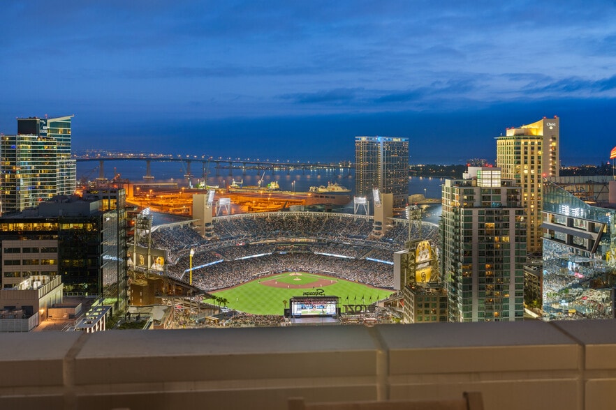 Building Photo - 800 The Mark Ln