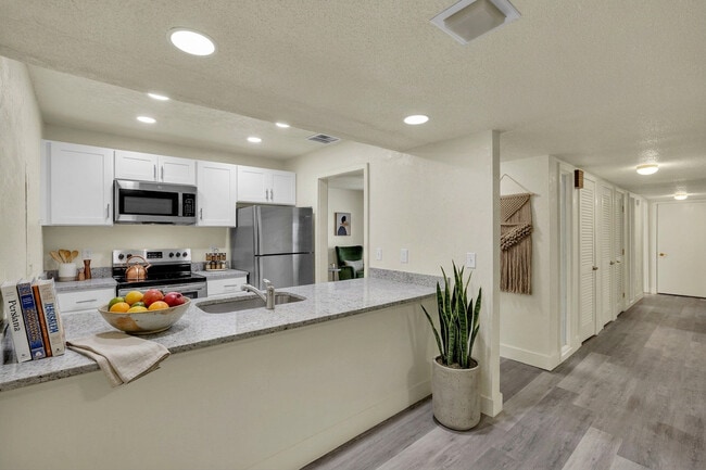 Kitchen - Grand at Grenelefe