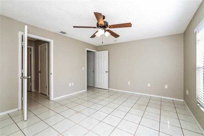 Building Photo - 1659 Sunburst Way