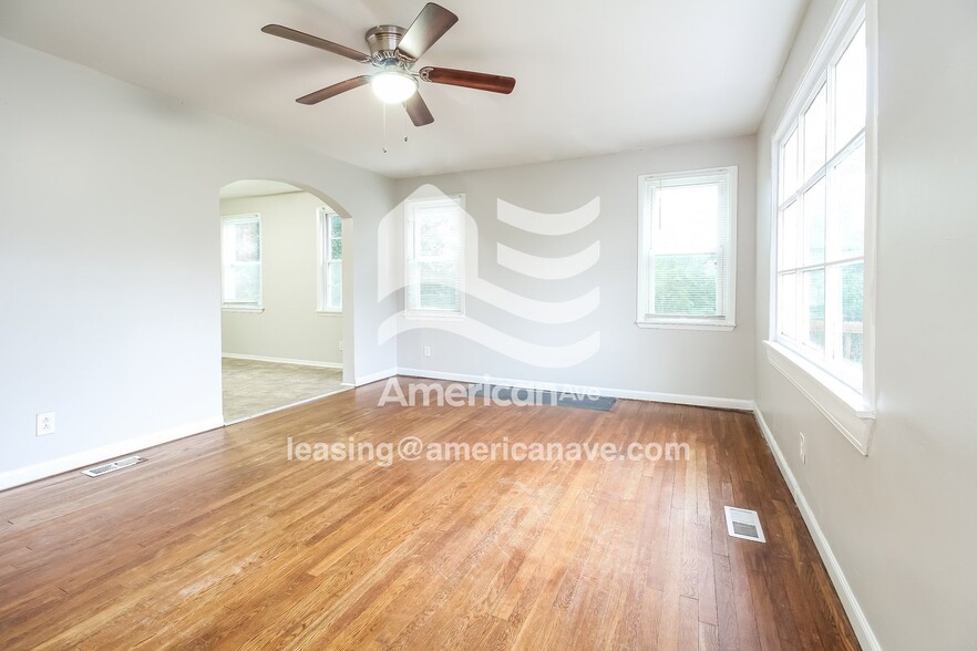 Building Photo - 301 Ammons Rd