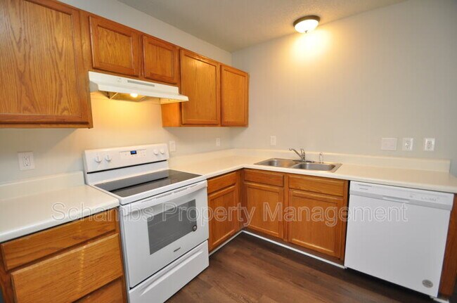 Building Photo - 5432 Talserwood Dr