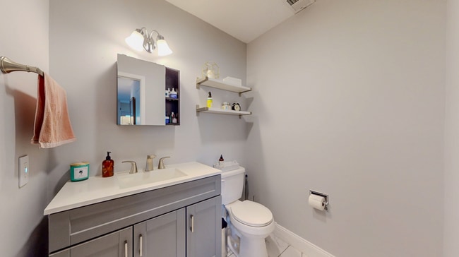 Building Photo - Beautiful 2 Bedroom Multi Level Condo