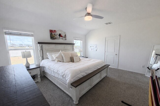 Building Photo - 3073 Emerald Ocean Dr