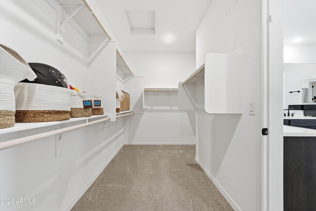 Building Photo - 4650 Gilbert Ln