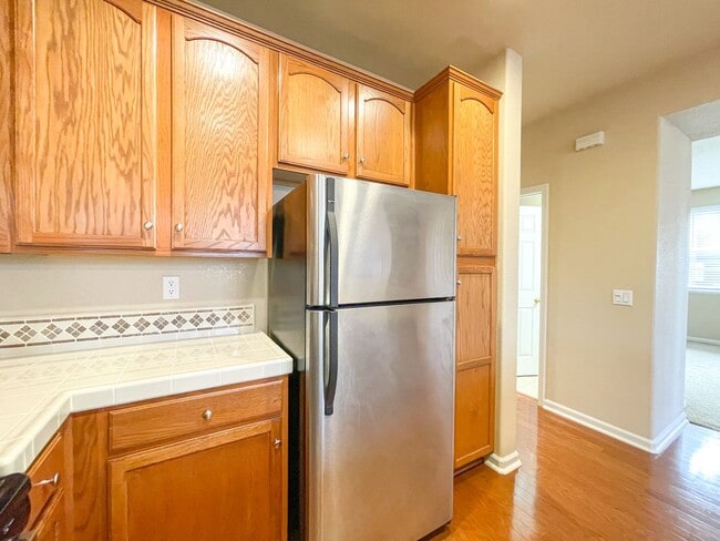 Building Photo - Gorgeous Natomas Condo