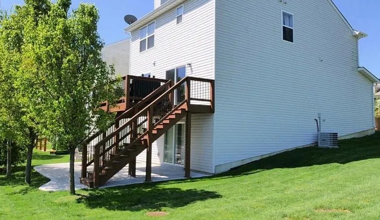Building Photo - 126 Shire Dr