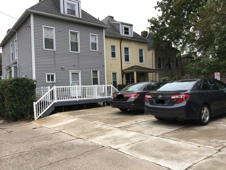 Building Photo - 5451 Potter St