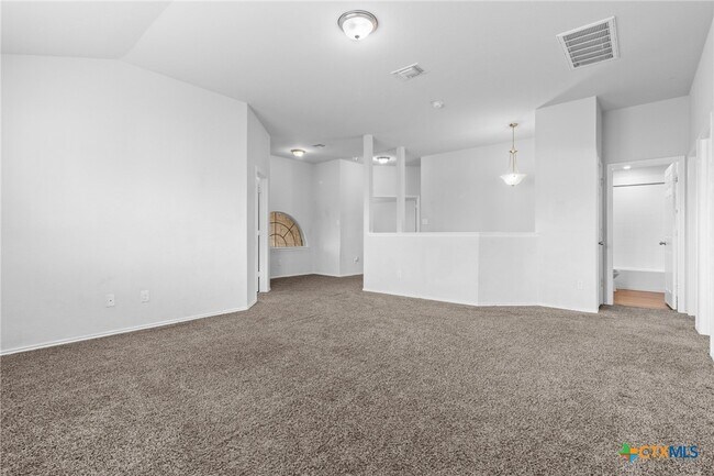 Building Photo - 309 Paddock Ln