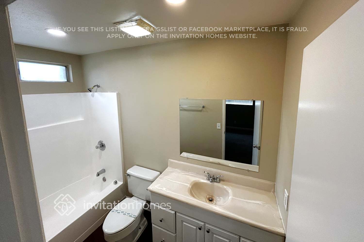 Building Photo - 12528 Vivienda Ave