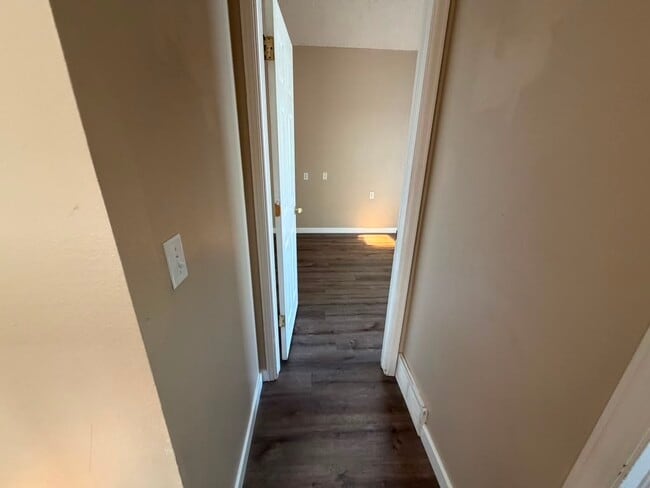 Building Photo - 964 S Pitkin Ct