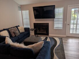 Building Photo - 400 Waters Edge Dr