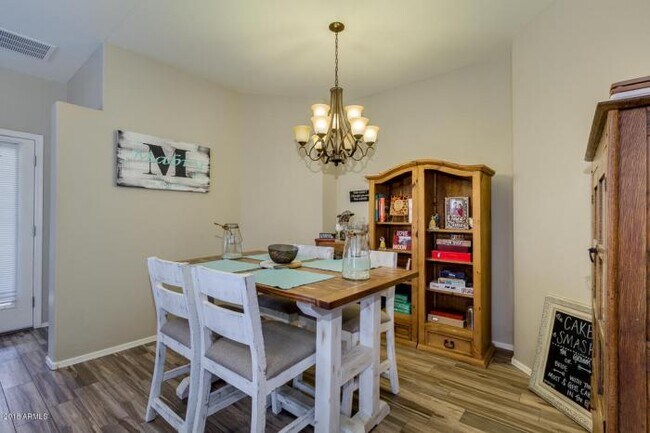 Building Photo - 3 bedroom in Mesa AZ 85209