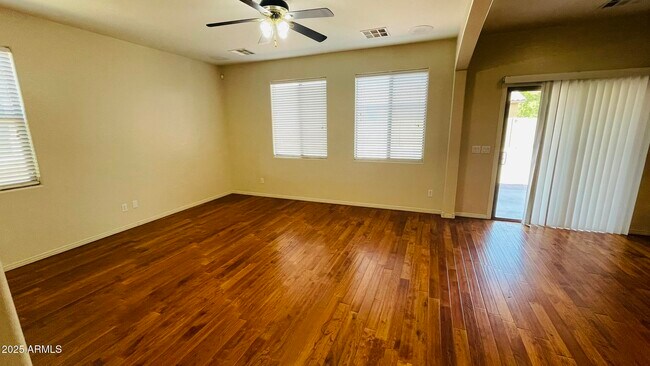 Building Photo - 44234 Askew Dr