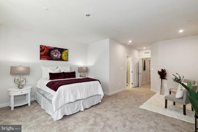 Building Photo - 10700 Presidential Pkwy