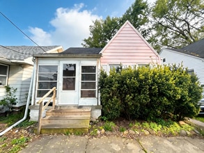 Building Photo - Cute 2 Bedroom Home for Rent