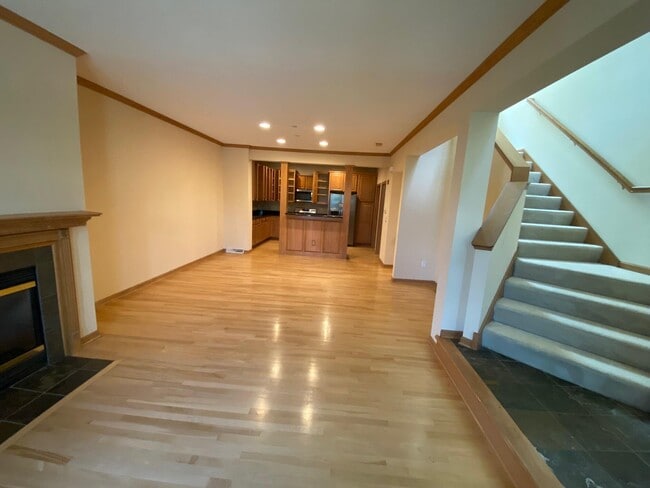 Building Photo - 2171 Norhardt Dr