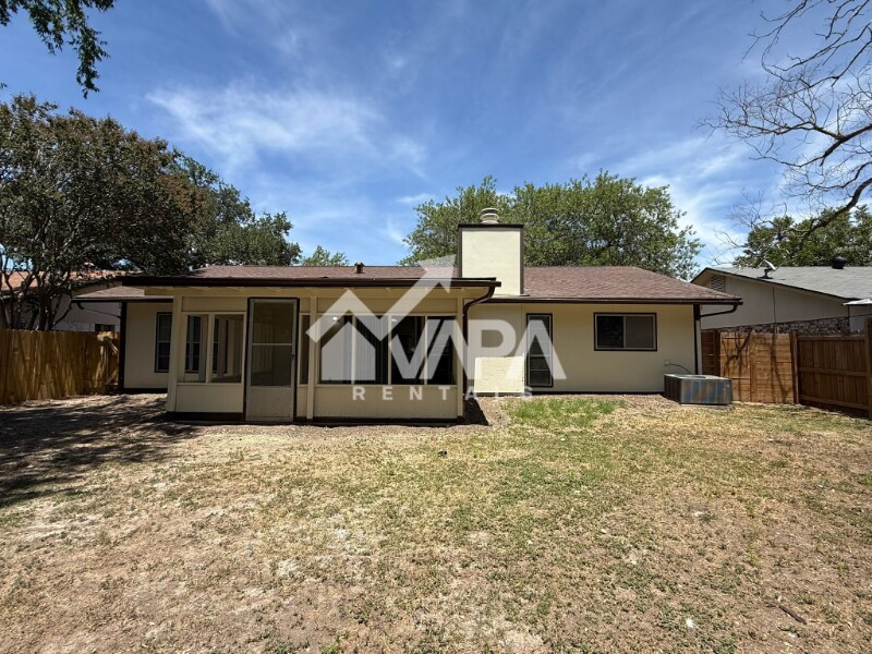 Building Photo - 8407 Greenham