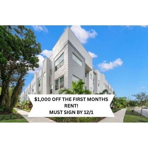 Primary Photo - BEAUTIFUL Townhome For Rent in Downtown St Petersburg!