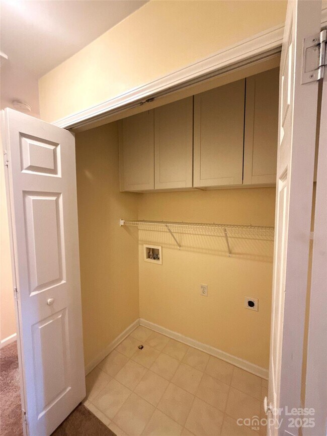 Building Photo - 10012 University Park Ln