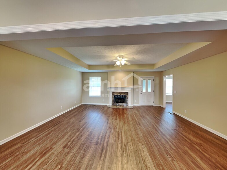 Building Photo - 308 Bluefield Ln