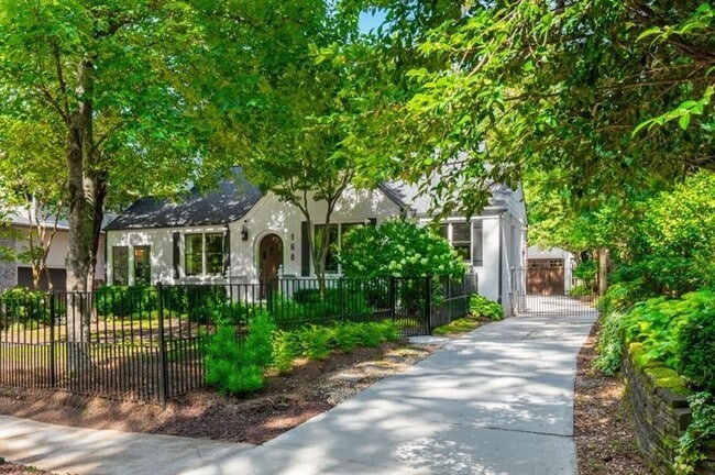 Building Photo - 168 Garland Ave