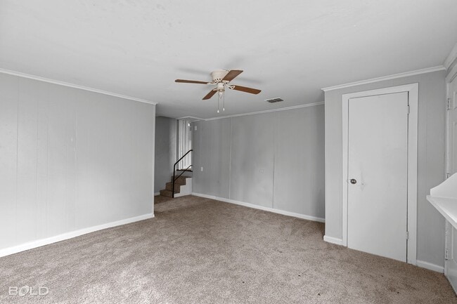 Building Photo - 154 E Wyandotte St