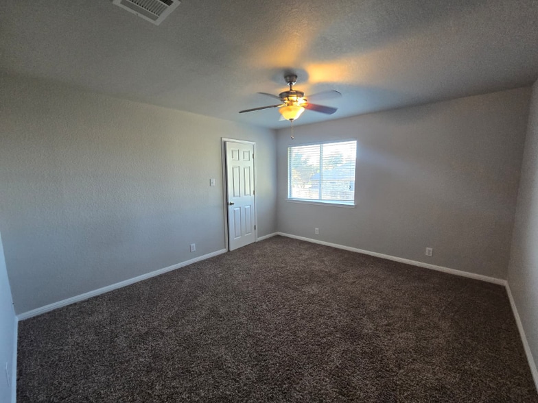 Building Photo - 426 Sorenstam Way