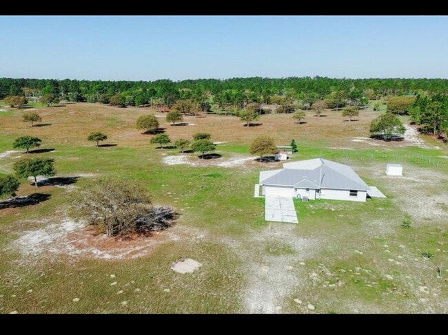 Building Photo - Morriston - 19 ACRE HIDDEN GEM!! **Won't Last**